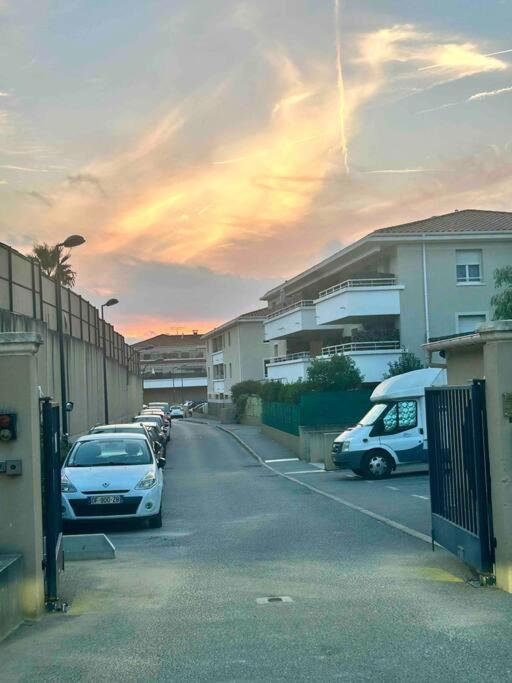 Appartement Avec Terrasse Et Box Entre Plages Et Nature Marsilya Dış mekan fotoğraf